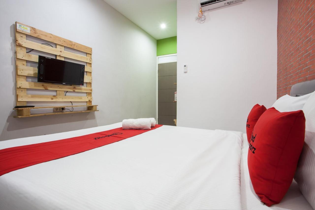 Reddoorz Plus @ Raya Sengkaling Malang Exteriér fotografie